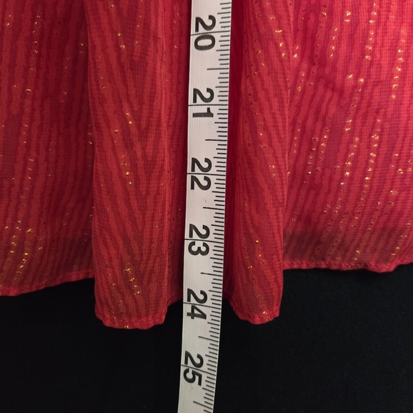 New York & Company Rich Red Top Gold Flecks Large - Picture 8 of 9